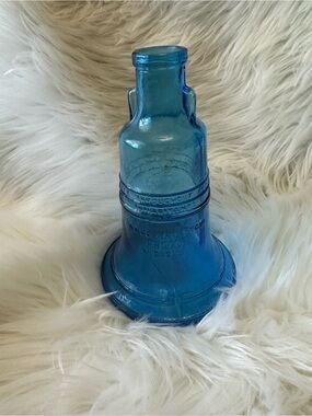 Vintage Wheaton NJ blue glass Liberty Bell vase jar decanter